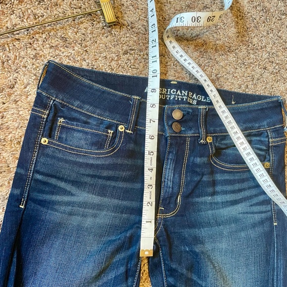 American Eagle Super Stretch Artist Crop Dark Wash Jeans. Size 6 - Picture 9 of 10